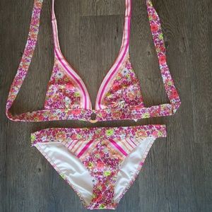 2 piece 🏊 Swimsuit👙